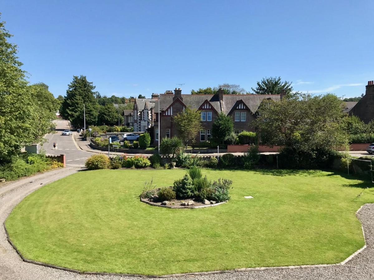Lairds Lodge Inverness — Photos 2
